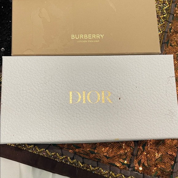 Burberry and Dior Gift Boxes - Picture 7 of 7